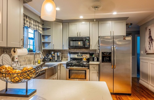 Elmont Casa | Luxury Home- Walking distance to UBS Arena/Belmont Park Village