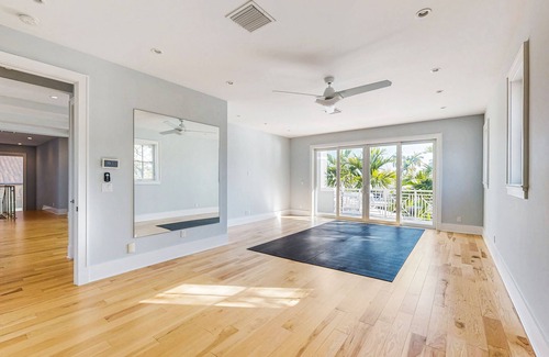 East Fort Lauderdale Casa | Luxury home with yacht accommodations, gym, sauna, pool/spa & waterfront views
