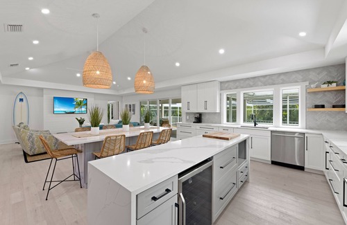 Butterknife Casa | Luxury Home with Pool / Spa and Private Beach Access