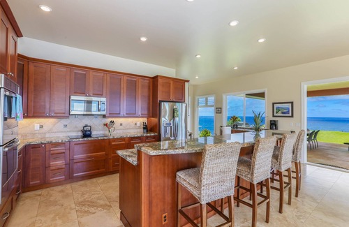 Princeville Casa | Casa de lujo con espectaculares vistas de 180 grados de aguas blancas y piscina de borde infinito