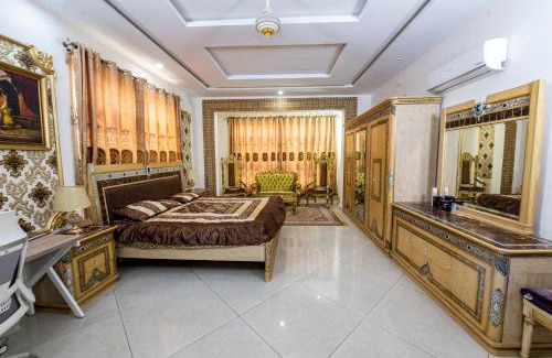 Hassan Abdal Casa | Luxury Hotel Near Islamabad Airport- BBQ, Pool, Waterfall, Gazebose