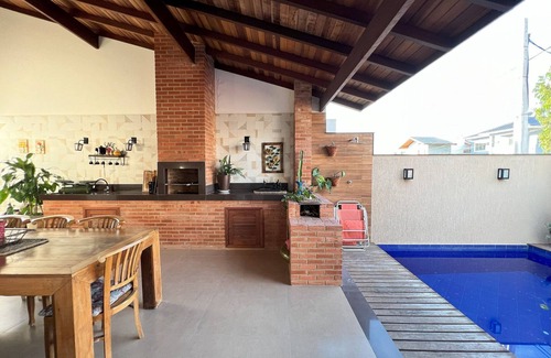 Sao Pedro da Aldeia Condominio | Luxury House w/ private pool, garage and barbecue