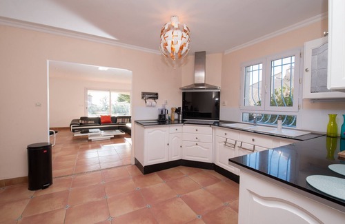 Carnoux-en-Provence Casa | Amplia villa provenzal de 200 m² a 10min del mar.