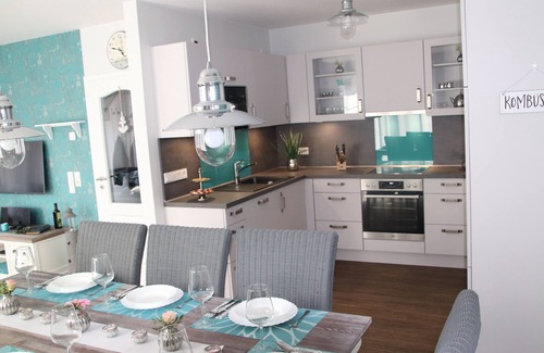 Nordseebad Burhave Casa | Momentos del mar Mar del Norte, estufa, sauna, hidromasaje, silla de playa, jardín, sala de juegos