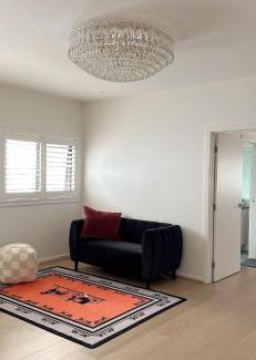 Gledswood Hills Casa | luxury house near golf courses! Free wifi & free parking