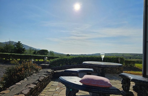 Eyeries Casa | Luxury house on the Wild Atlantic Way - Hillwalkers dream