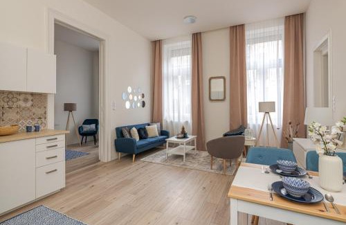 Corvin negyed Apartamento | Luxury Huge Apartman - 92m2 - 3 Bedrooms - 3 Air Conditioners - Free Garage!