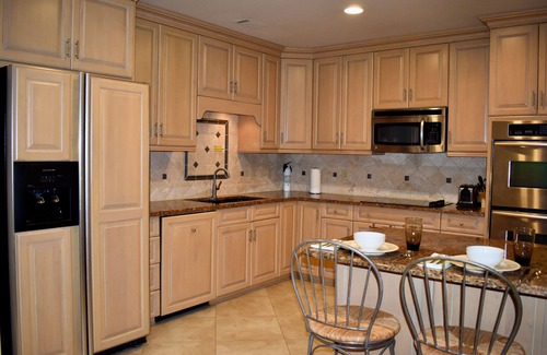 Newnan Casa | Luxury In-Law Suite at Stunning Executive Home Newnan- Private Entrance