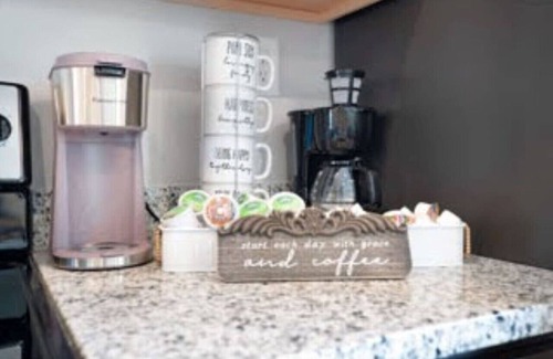 Clarksville Condominio | Luxury keyless free WiFi exit 11