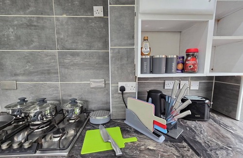 Mapperley Casa | Luxury king 🤴 bed living "your Luxe Home Away"