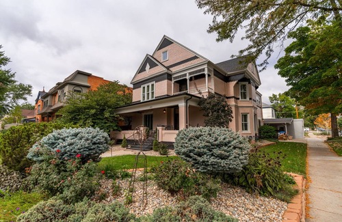 Canon City Apartamento | Luxury King Suite in the heart of the Royal Gorge Region