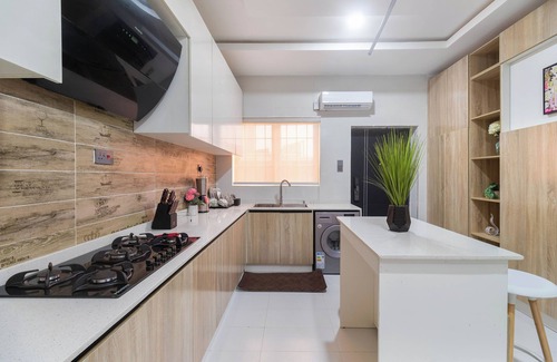 Ofin Apartamento | Luxury Lagos Apartment with 3 Bedrooms