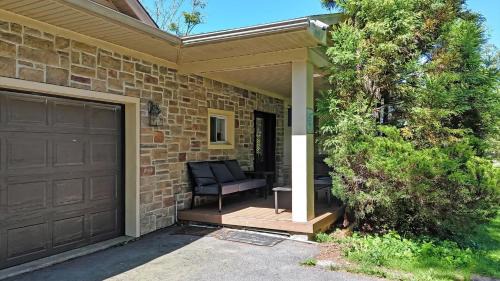 Blakeslee Casa | Luxury Lake Front Camelot Villa