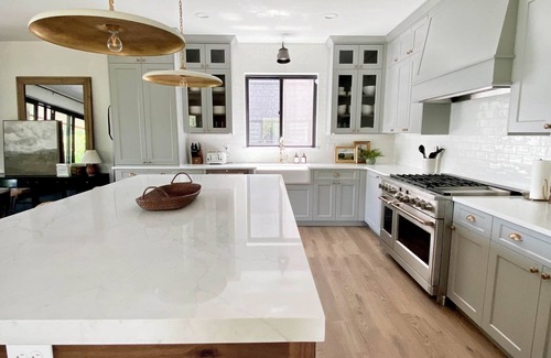 Ogden Casa | Luxury Lake Front Ski Home 5 min from SnowBasin