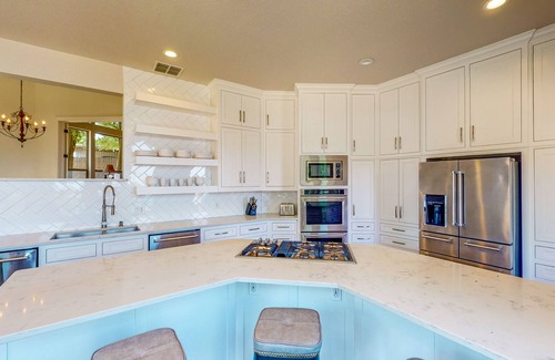 Lake Bridgeport Casa | Luxury lake home with stunning water views, gourmet kitchen, hot tub & office