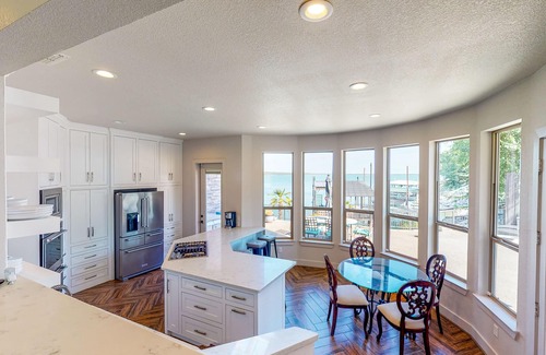 Lake Bridgeport Casa | Luxury lake home with stunning water views, gourmet kitchen, hot tub & office