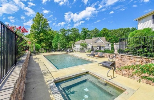 Dadeville Condominio | Luxury Lake Martin Condo