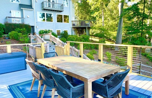 Terrell Casa | Luxury lakefront house with large private dock, game room, hot tub, water toys and more on Lake Norman