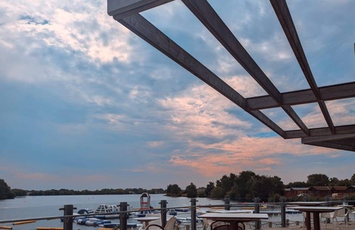 Tattershall Casa | luxury lake view 8 berth caravan at tattershall lakes pet friendly + hot tub