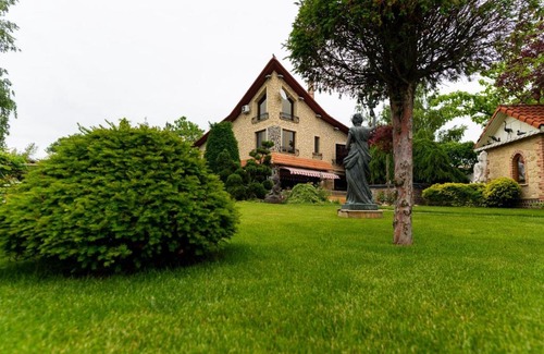 Mamaia-Sat Villa | Luxury Lake Villa
