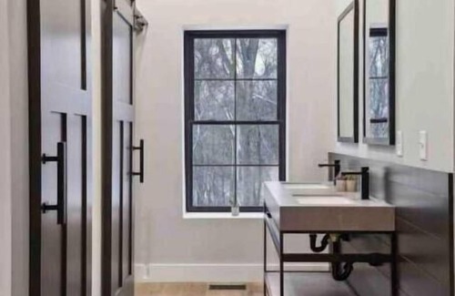 Madison Lake Cabina | Luxury Lakefront Cabin Retreat in Madison Lake MN Sleeps 20 2 secluded acres