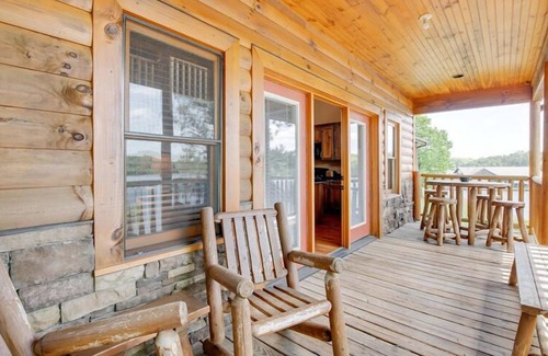 Vonore Cabina | Luxury Lakefront Cabin