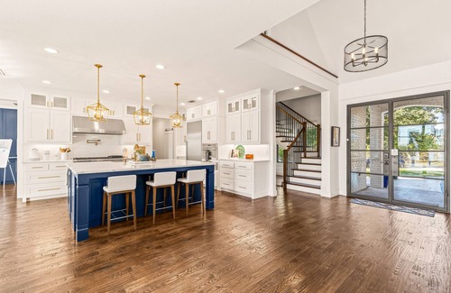 Azle Casa | Luxury Lakefront | Hot Tub, Pool & Chef’s Kitchen!