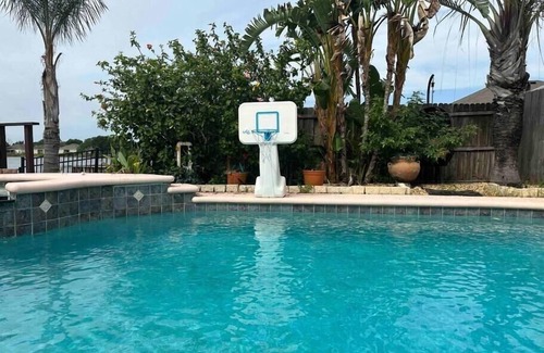 Orlando Casa | Luxury Lakefront Retreat Pool Home: Pool, Spa, BBQ, Arcade