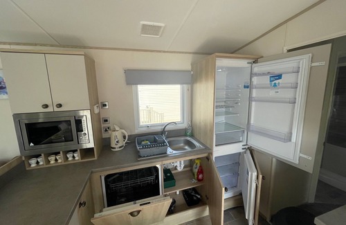 Tattershall Casa | Luxury lakeside Caravan on the award winning Tattershall Lakes with Hot Tub, private Fishing Peg