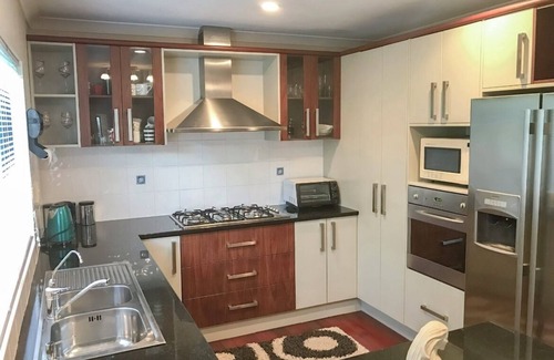Somerville Casa | Luxury Large 2 Storied Villa Walk to Shopping Mall Howick