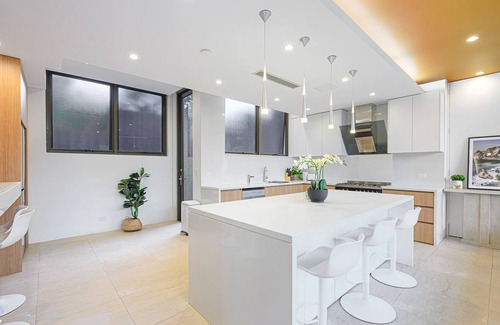 Putney Casa | ★Luxury Lifestyle ★ Pool ★WaterView ★ Convenient location★