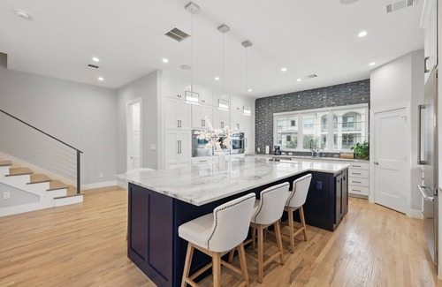 Flower Mound Casa | Luxury Living at its Finest – 3BD/3.5BA (Sleeps 6)
