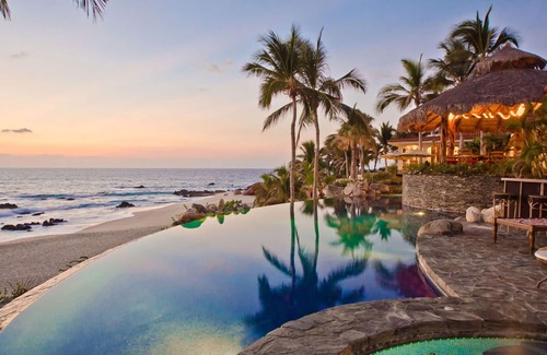 Rancho Cerro Colorado Casa | Luxury Living by the Pool, Cabo San Lucas Mansion 1004