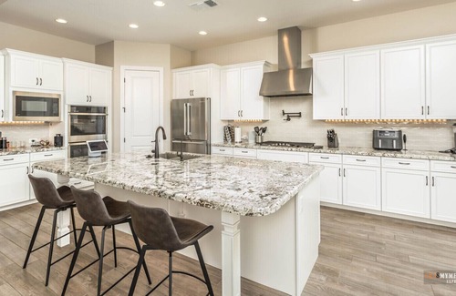 Starlight Estates Casa | LUXURY LIVING FOR SUPERBOWL