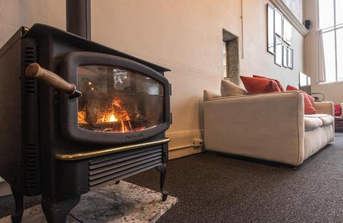 Tomales Casa | Luxury Living in Historic Bank Haven of Art&Music