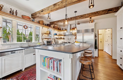 Forestview Casa | Luxury living in prime location