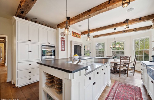 Forestview Casa | Luxury living in prime location