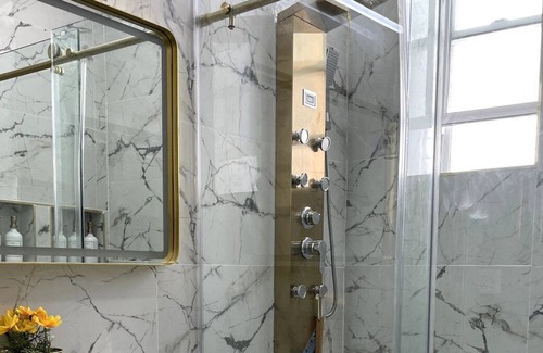 Southeast Yonkers Casa | Luxury Living in the Heart of NY!