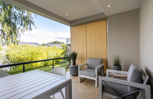 Cape Winelands Casa | Luxury Lodge 5F, Pearl Valley Golf Estate