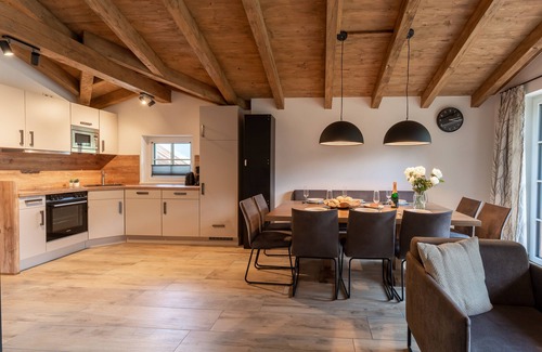 Eben im Pongau Chalet De Esquí | Luxury lodge with a private sauna near Flachau