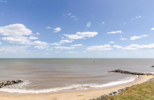 Hopton on Sea Cabina | Luxury Lodge With Stunning Full Sea Views At Hopton Ref 80010W