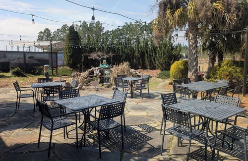Elizabethtown Complejo | Luxury Lodging, Lakefront View, King Bed w/Private Bath, Private Patio, Full Efficiency Kitchen. Pet Friendly