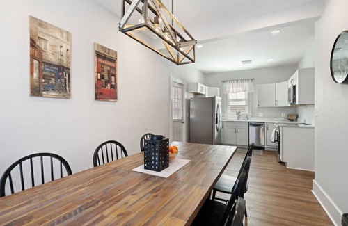 Luray Apartamento | Luxury Loft at Luray - Mins to Main St & Caverns!