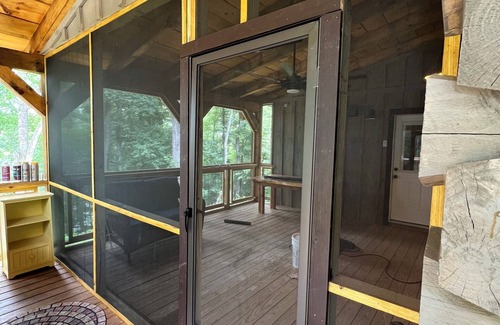 Boonville Cabina | Luxury Log Cabin Living