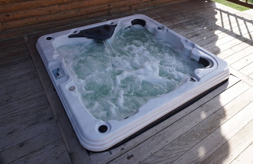 Lebec Cabina | ¡Luxuey Log Home Resort en 22 acres, rodeado de sus propias montañas!
