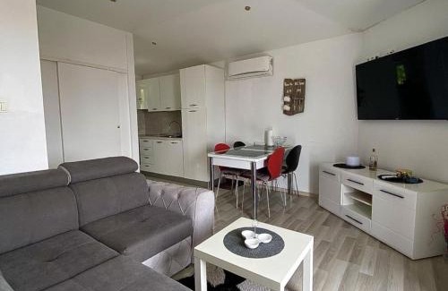 Liganj Apartamento | Luxury Lovran Apartments with Swimming Pool - Standard One Bedroom Apartment