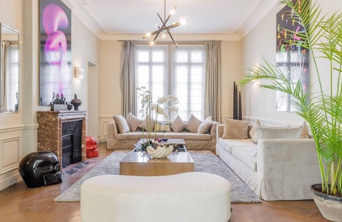 Neuilly-sur-Seine Apartamento | Mansión de lujo con jardín en el corazón de Neuilly