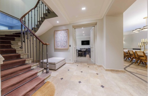 Neuilly-sur-Seine Apartamento | Mansión de lujo con jardín en el corazón de Neuilly