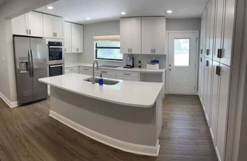 Northside Casa | Luxury Mansion w/ Putting Green and Lavish Pool