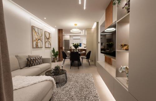 Limassol Apartamento | Luxury Marina Beach Stay